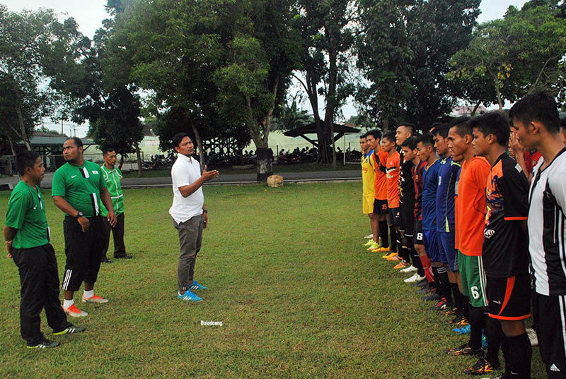 Belum Sebulan, Slamet Riyadi Sudah Didepak dari PSMS